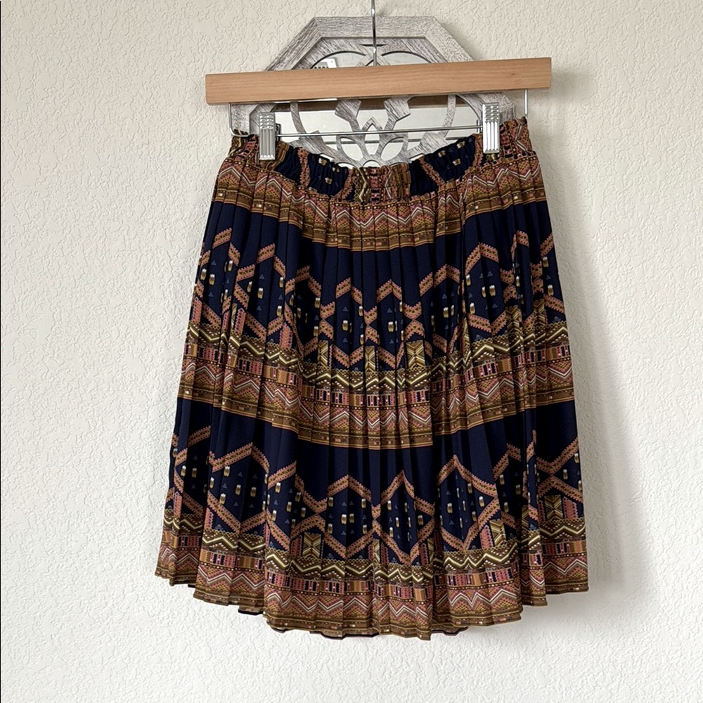 Edme & Esyllte • Navy Terracotta Geometric Pleated Mini Skirt Boho Anthro Style